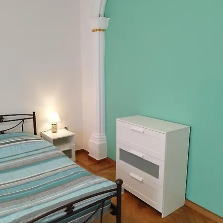 Guest house Pilika 4 With Shared Bath *